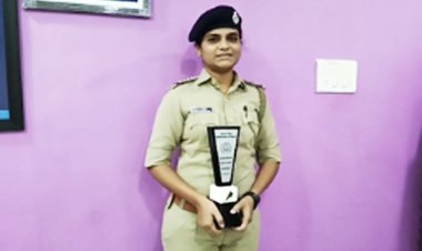 નવસારીના મહિલા પોલીસ અધિકારીને શક્તિ એવોર્ડ આપી સન્માન કરાયું