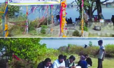 Free Khichdi distribution program