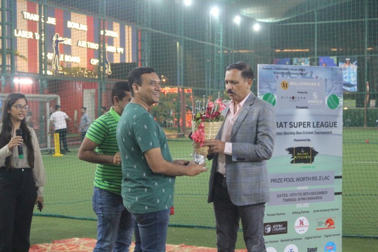 सूरत सुपर लीग रिबाउंस में आयोजित पहला इंटर सोसाइटी टूर्नामेंट , पुलिस आयुक्त अजय तोमर का सम्मान